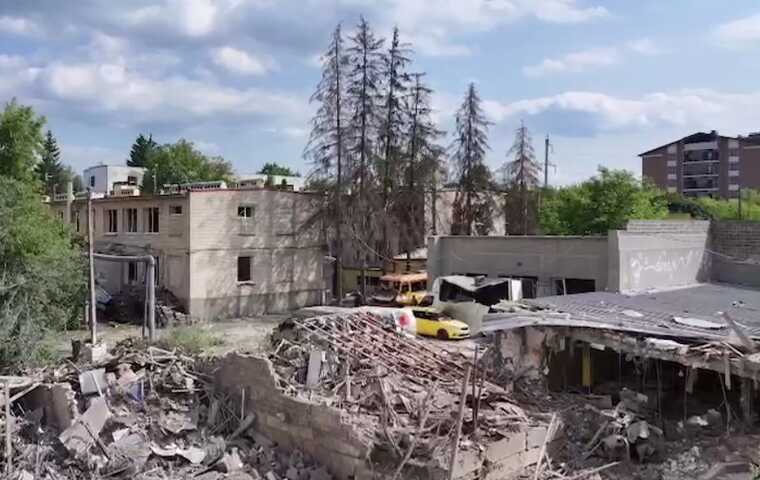 У мережі публікують відео наслідків авіаудару РФ по Харкову