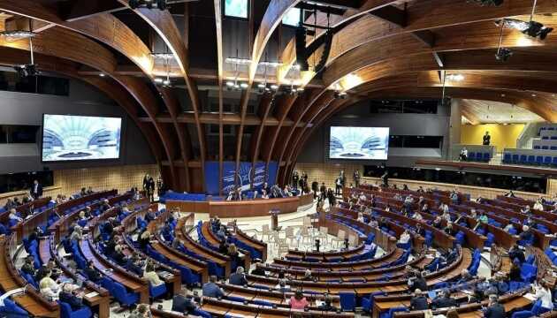 ПАСЕ проголосовала за резолюцию, призывающую правительство Украины вернуть выплаты всем ВПЛ