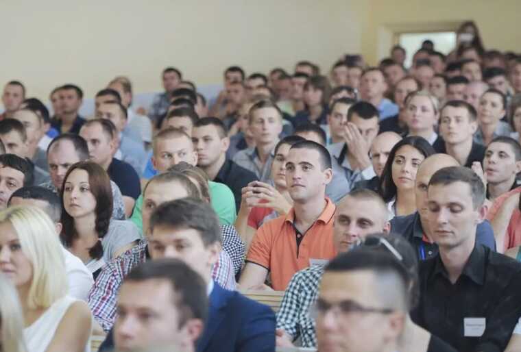 Зимой в Украине уже могут запустить обязательную военную подготовку для студентов, — МОН