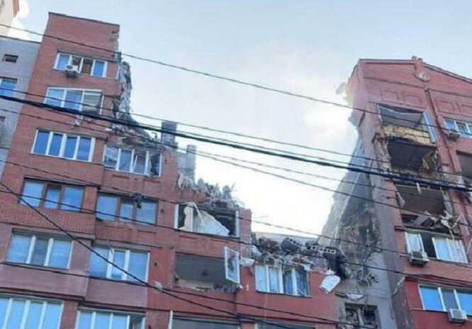 Impact on a nine-story building in Dnipro: photos and videos of the consequences are published online