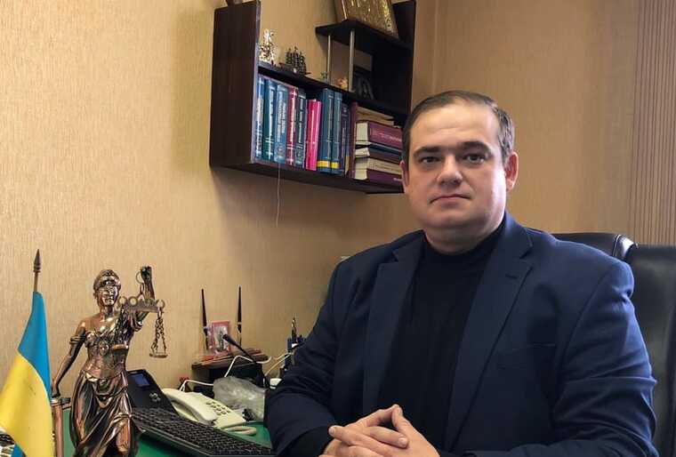 В Одесі суддя Олег Крижановський отримав від батька, який є колишнім суддею, старе авто