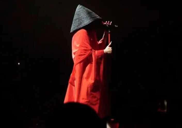     ,     Klavdia Petrivna