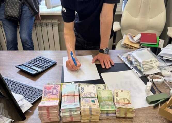 В Одеській області ліквідували конвертаційний центр із мільярдним обігом