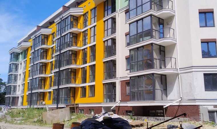 У Київраді погодили продовження оренди землі під скандальним ЖК “Лісова казка-2”