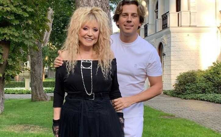 Алла Пугачова закликає знайомих покинути РФ