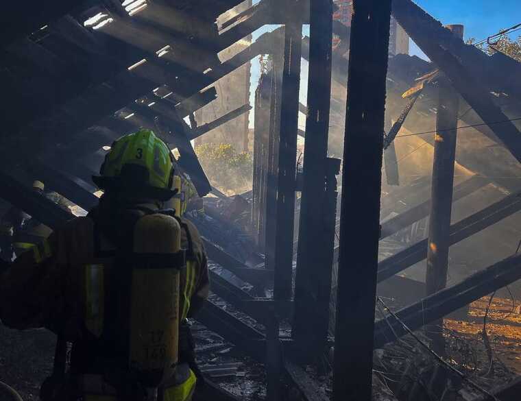 У Києві спалахнула потужна пожежа у багатоповерхівці