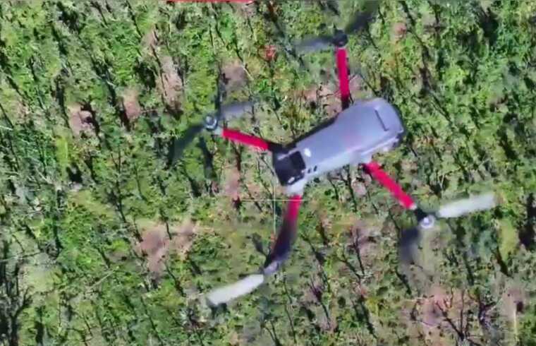 Soldiers of the "Aidar" battalion showed a video of an air battle between quadcopters