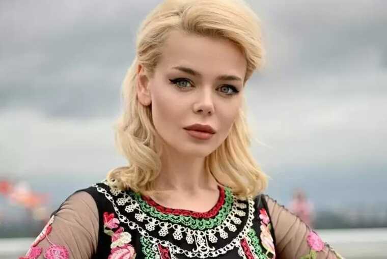 Аліна Гросу показала, як «відривається» під час обстрілу Росії по Україні