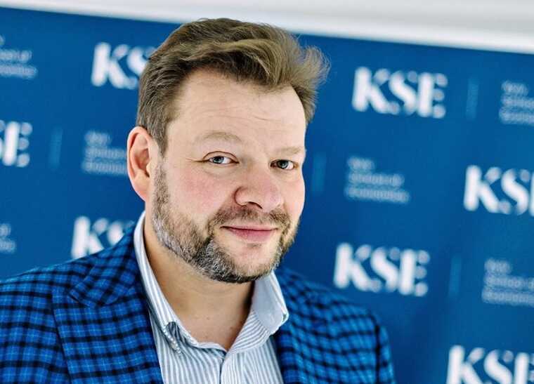 Голова наглядової ради НАУ Чернишов відповів на закиди щодо російського паспорта