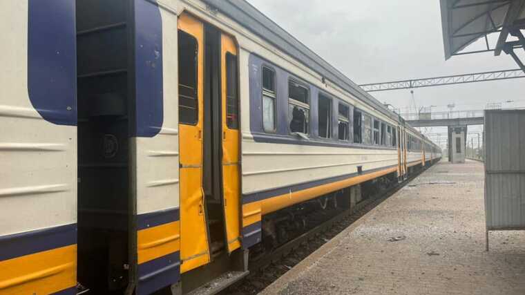 Strike in the Kharkiv region: Ukrzaliznytsia reported five wounded employees