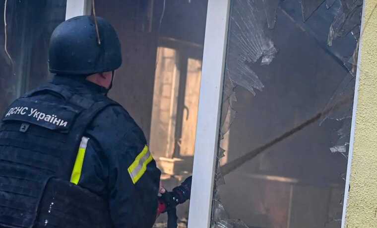 The occupiers shelled a residential area of Kherson: a fire broke out