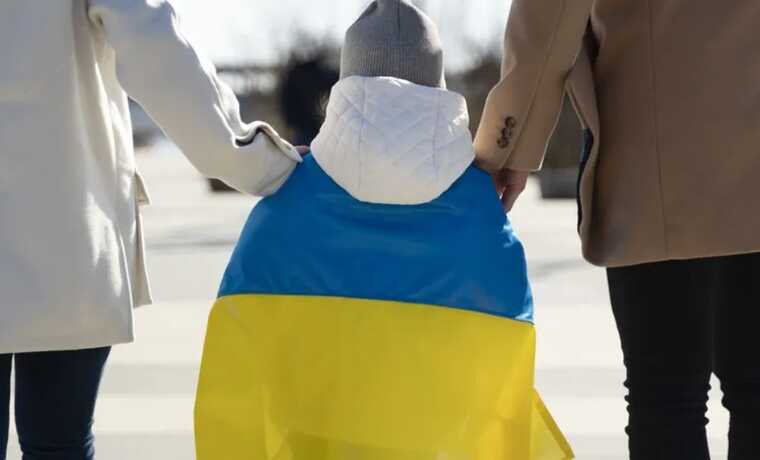 Країна ЄС змінює правила перебування українських біженців