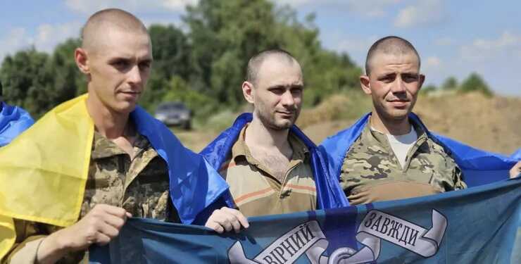 Подоляк высказался о воине, якобы избивавшем пленных