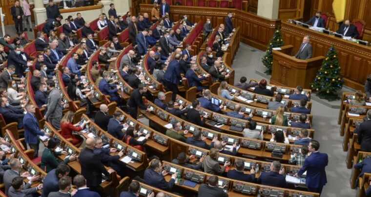 Peoples deputies ask the Constitutional Court to increase pensions