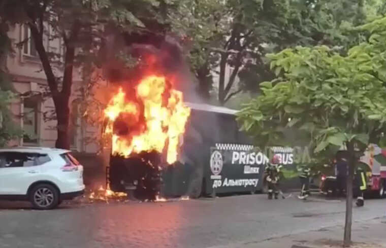 In Odesa, a man in an inadequate state set fire to a quest bus