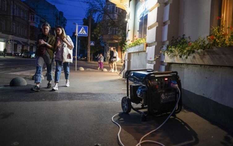 ""  :    㳿    15:00