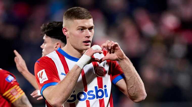 Игрок сборной Украины Артем Довбик переходит в итальянский клуб