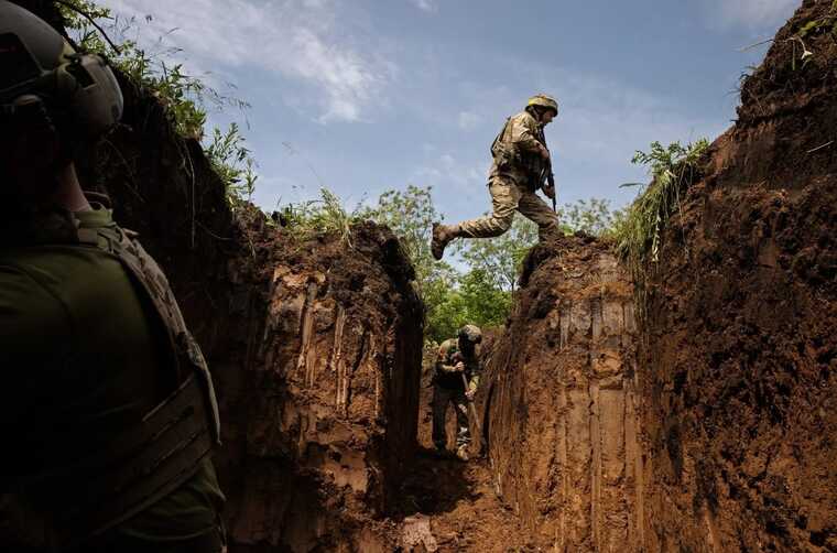 Situation at the front: the enemy continues active offensive operations