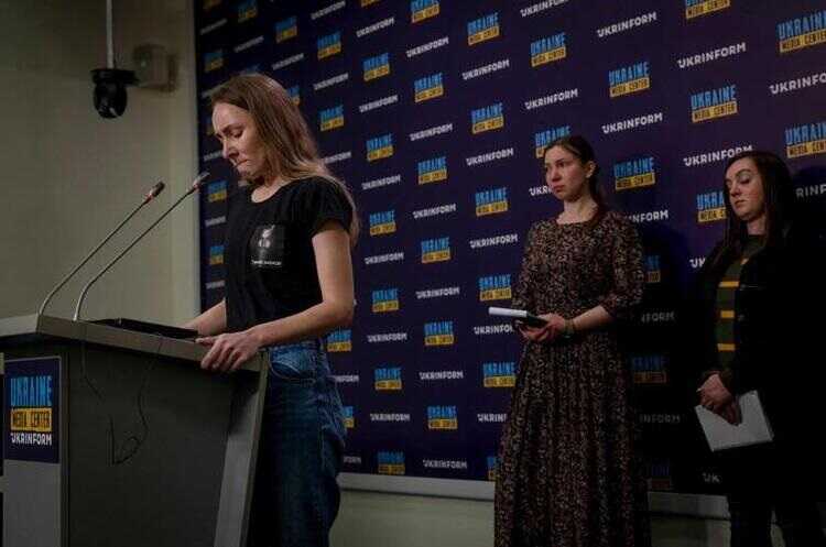 Дружини азовців розповіли про дзвінки з ворожого полону