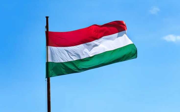 Євросоюз зажадав пояснень від Угорщини щодо спрощення в’їзду росіян