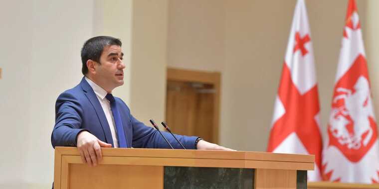 У Грузії спікер парламенту запевняє, що призупинення допомоги США не є "катастрофою"