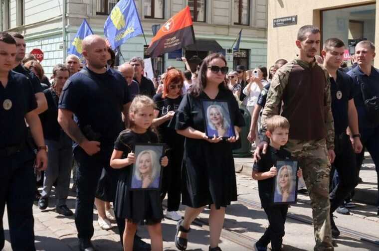 Дочь Фарион София рассказала, как планирует продолжать дело матери