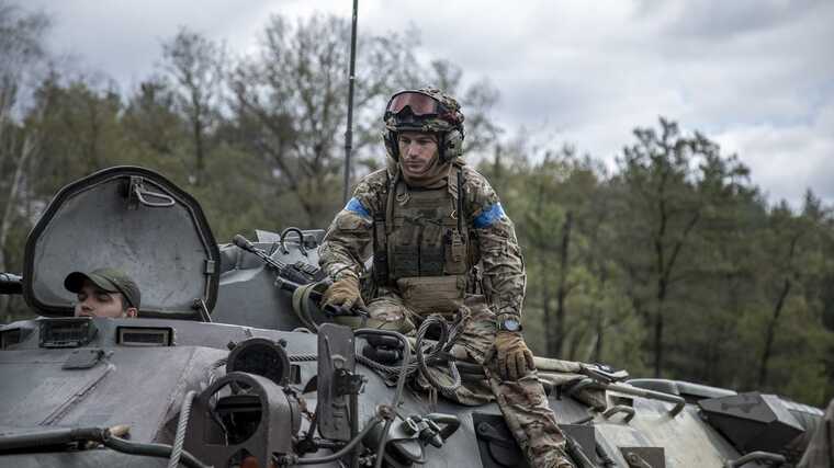 Ситуація на фронті: росіяни активно штурмують біля Часового Яру та на Покровському напрямку