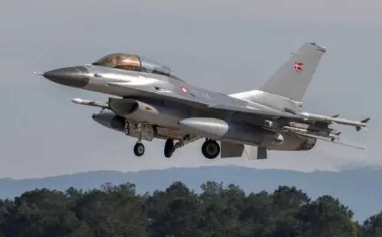 Українські винищувачі F-16 отримали систему раннього попередження про ракетний напад