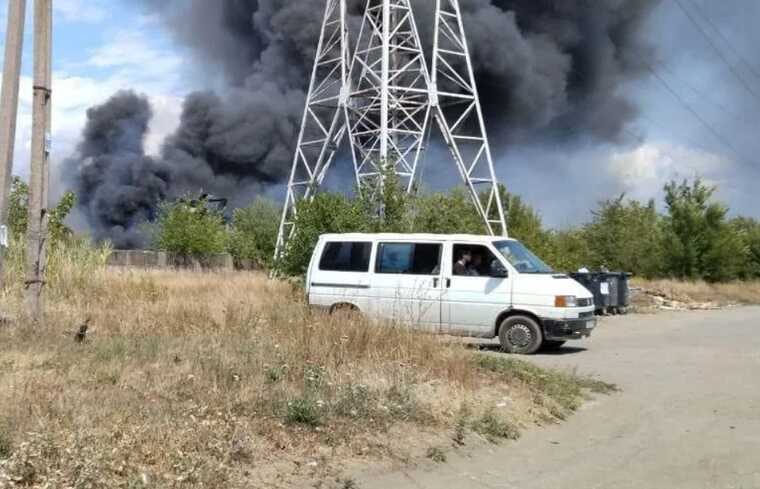 Андрющенко раскрыл детали вчерашнего пожара в оккупированном Мариуполе