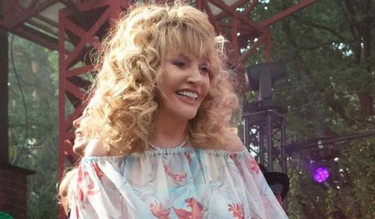 В РФ размечтались о возвращении Пугачевой и ее большом концерте