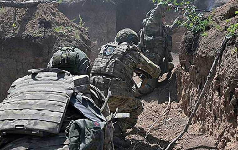 A military man spoke about difficult battles in two "hot" directions