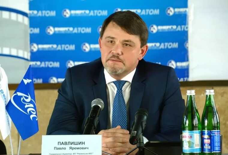 Почему одиозного Павлишина никак не могут уволить из мэрии Вараша?