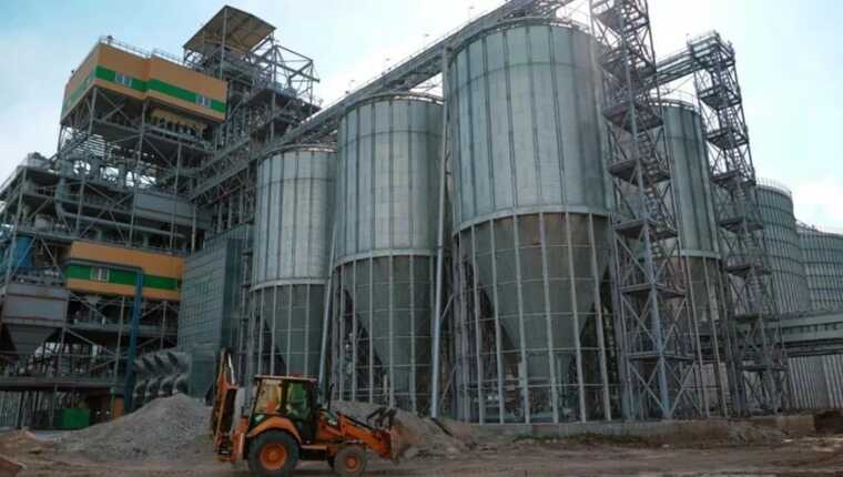 В результате атаки РФ в Хмельницкой области Kernel остановил работу своего маслозавода