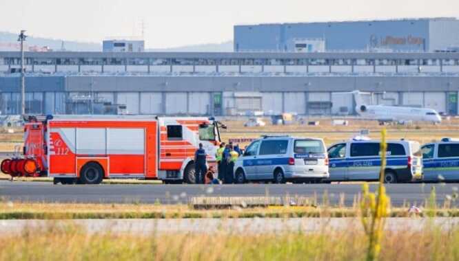 У Німеччині через протести екоактивістів два аеропорти призупинили польоти