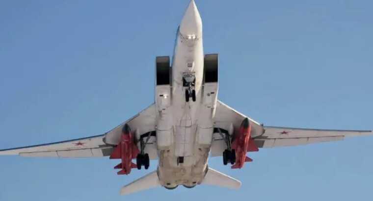 Подоляк: Росія не зможе відновити знищені літаки "Ту"