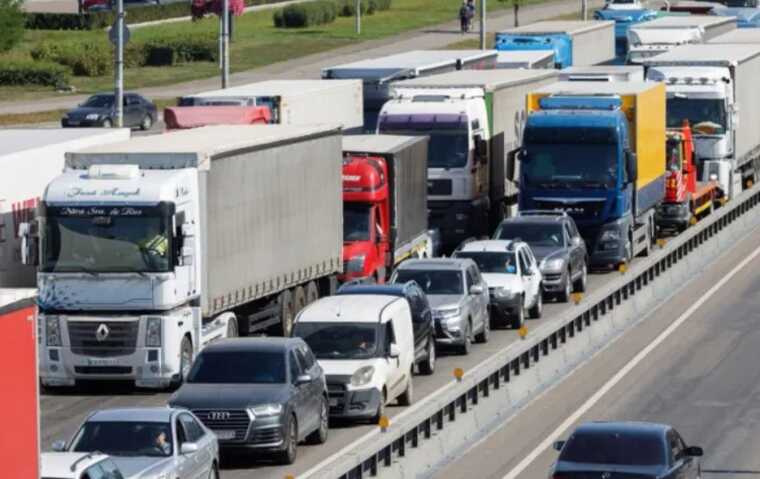 У столиці ввели обмеження для великогабаритного вантажного транспорту