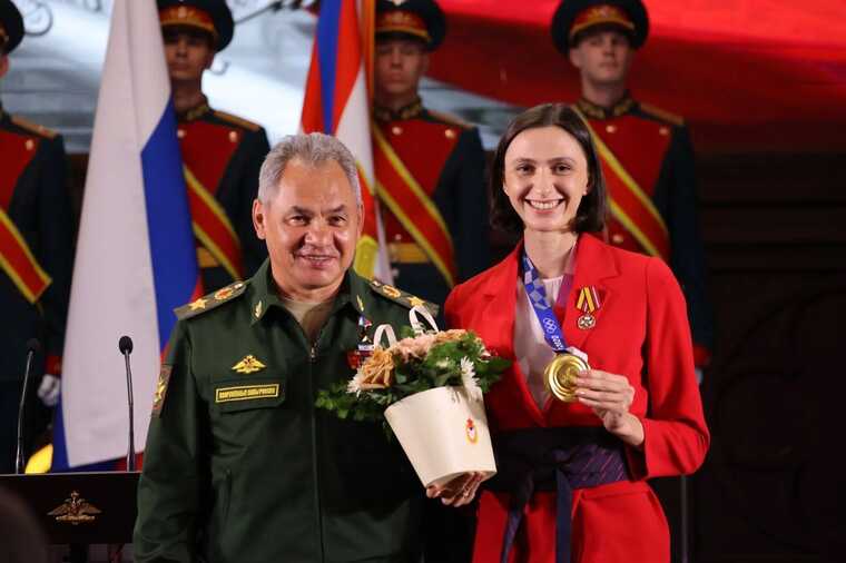 Російська суперниця Магучіх Марія Ласіцкене виступила проти проукраїнського чемпіона ОІ