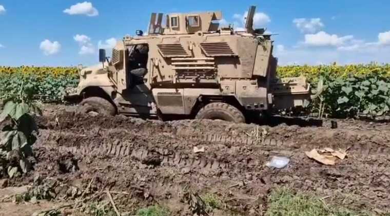 В Запорожской области солдат получил 5 лет за кражу броневика МаххРrо