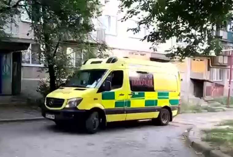 Волонтери допомагають евакуювати людей похилого віку з Покровська на тлі російського наступу