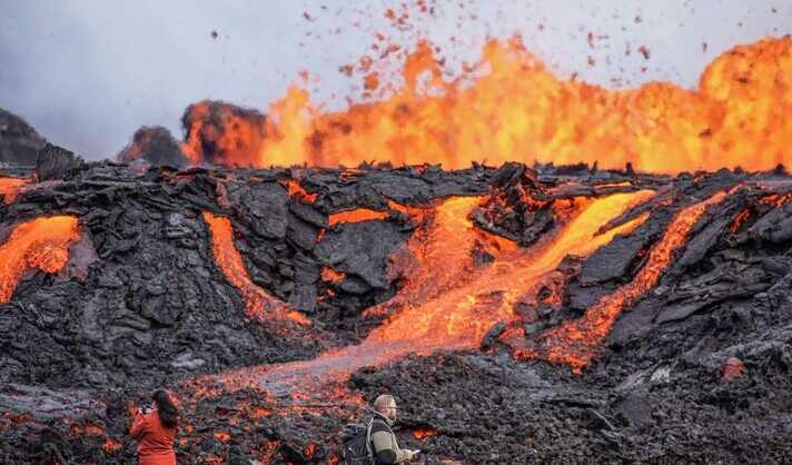 В Ісландії почалося виверження вулкану Сунднукур