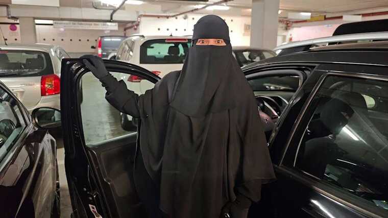 У Німеччині заборонили керувати автомобілем у нікабі, — Bild