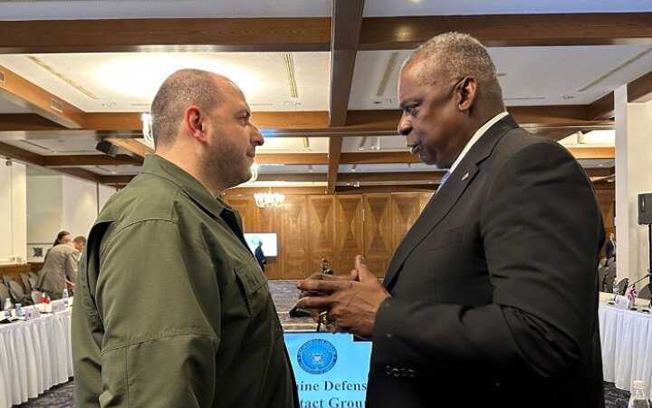 Умеров и Остин провели третий телефонный разговор за 10 дней