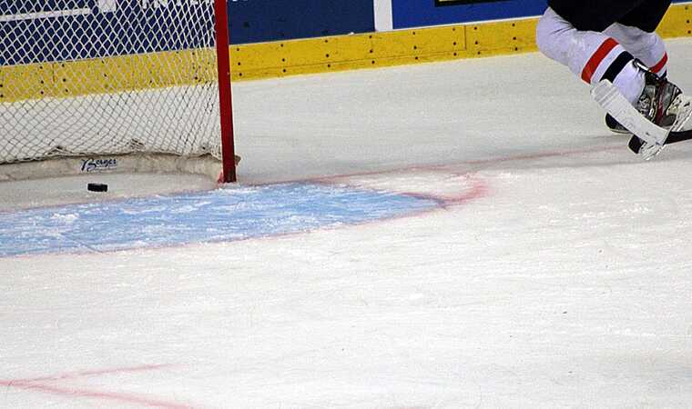 В РФ пробили дно, объявив о победе в НХЛ