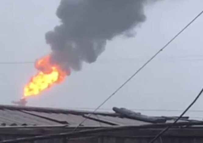 В РФ на Омському НПЗ пролунав потужний вибух: спалахнула пожежа