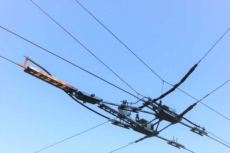 У Хмельницькому через відсутність електрики призупинено рух тролейбусів