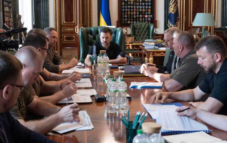 Зеленський: За два тижні має бути чіткий план щодо втікачів і колаборантів