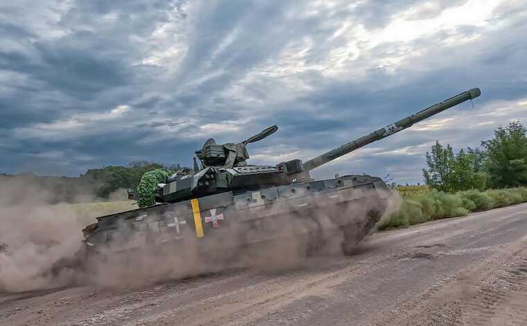Third Tank Brigade demonstrated the Ukrainian Oplot tank for the first time