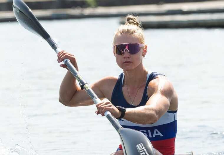 В РФ президент Федерації веслування на байдарках та каное цькував чемпіонку світу