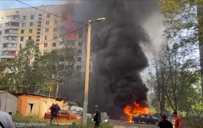 Airstrike on Kharkiv: Partial collapse of multi-storey building