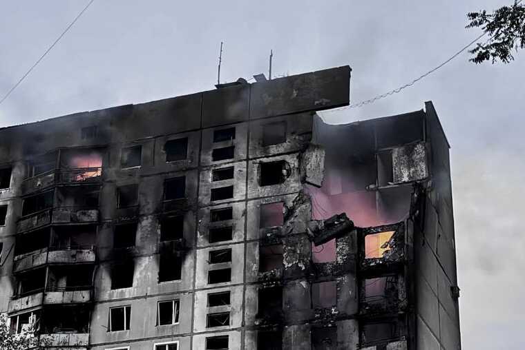 Росія вдарила по Харкову КАБами: загинуло 7 осіб, 77 поранено